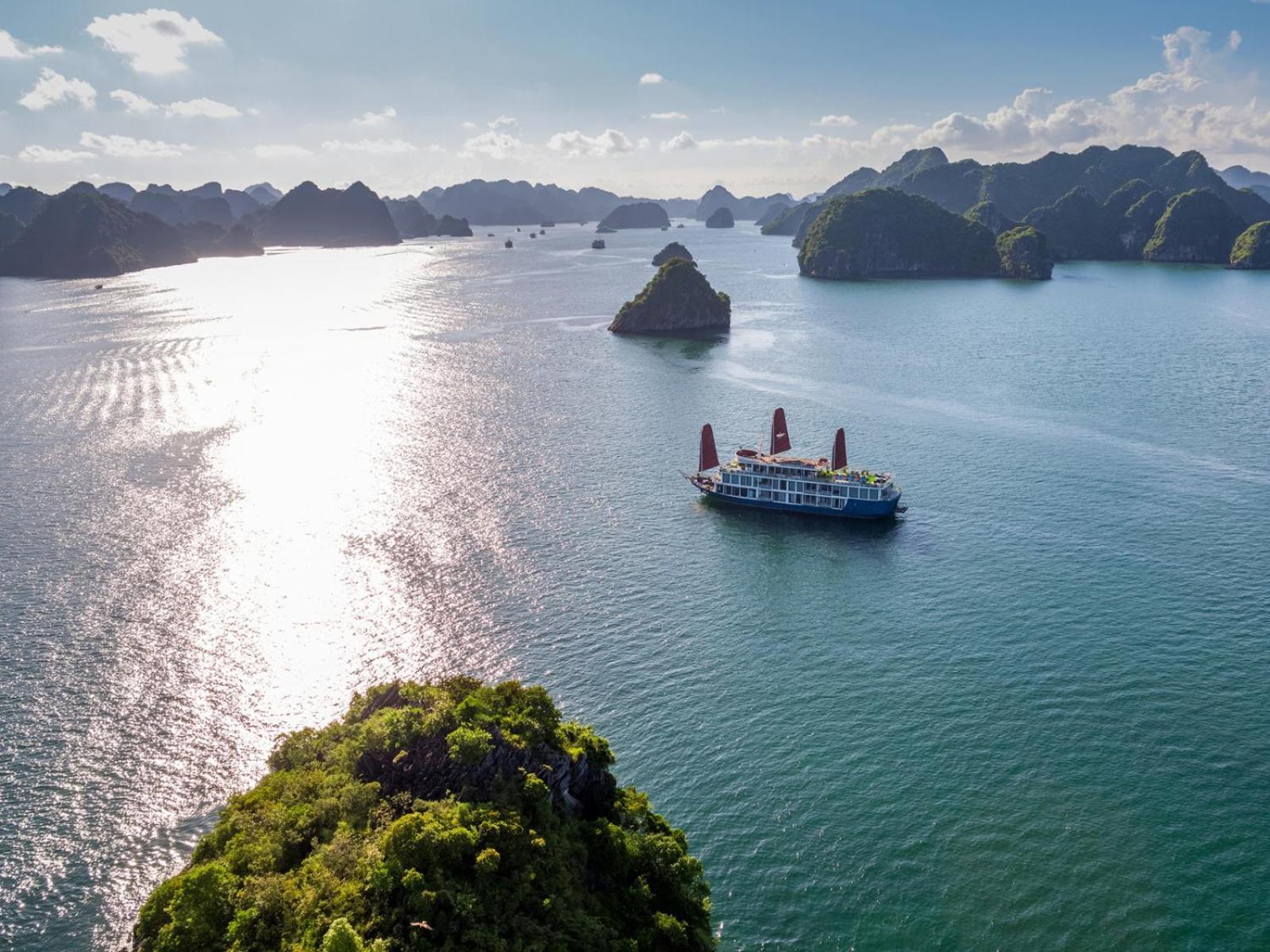Halong Luxury Cruise Hotel Hạ Long Ngoại thất bức ảnh