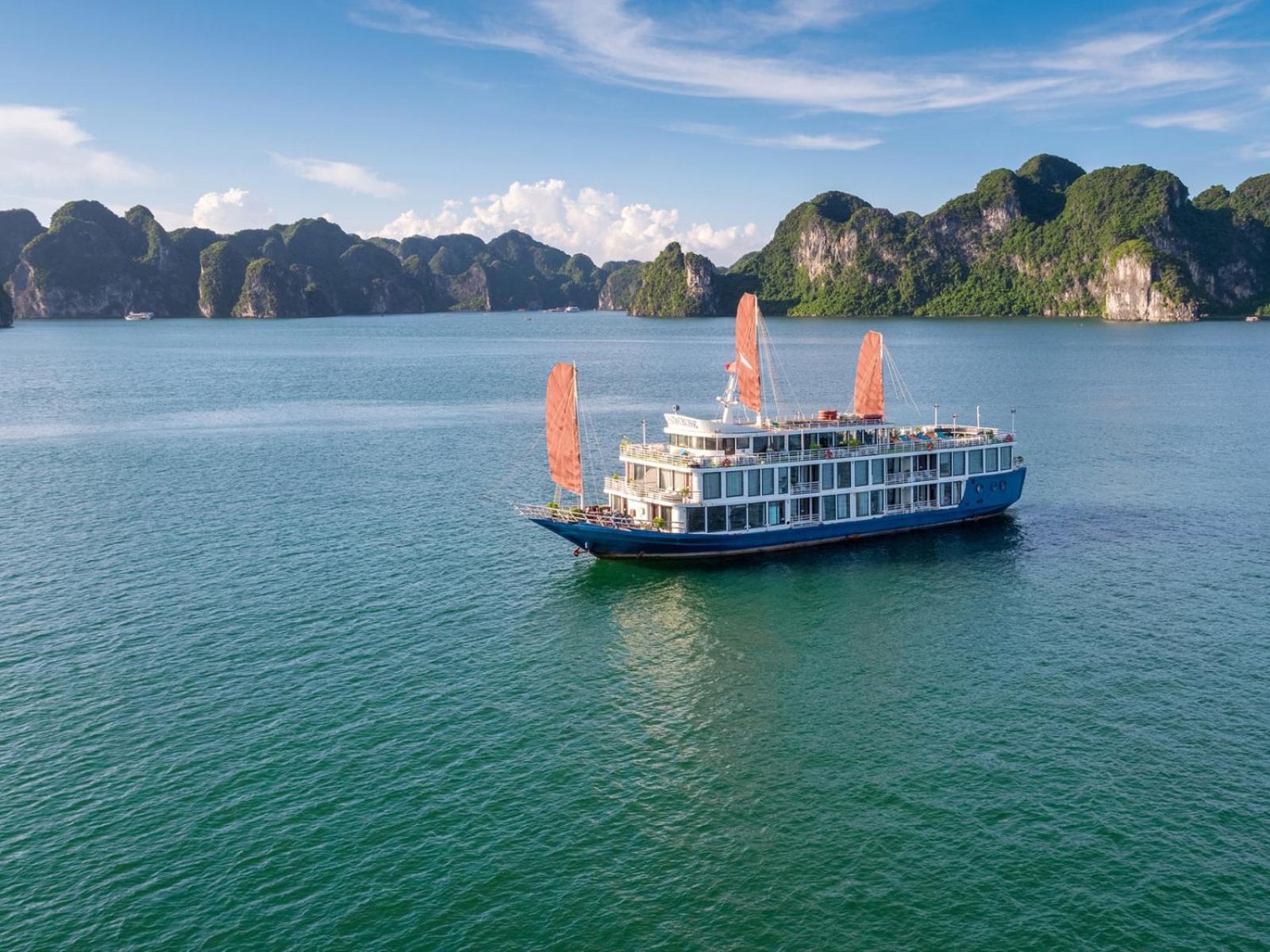 Halong Luxury Cruise Hotel Hạ Long Ngoại thất bức ảnh